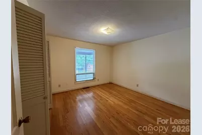 646 E Broad Street, Statesville, NC 28677 - Photo 9