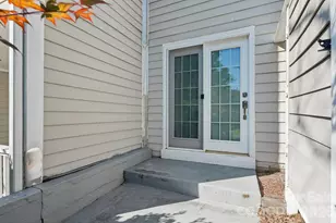 8403 Cricket Lake Dr, Charlotte, NC 28277 - Photo 3