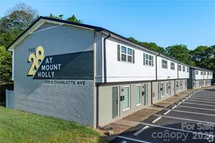 300 E Charlotte Ave, Mount Holly, NC 28120 - Photo 1