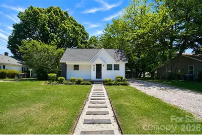 1002 Laura Avenue, Kannapolis, NC 28083 - Photo 1