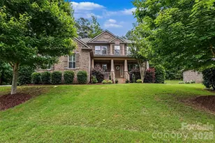 16524 Crosshaven Dr, Charlotte, NC 28278 - Photo 1