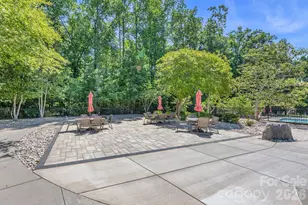 6407 Barcelona Wy, Charlotte, NC 28214 - Photo 9