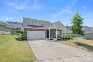 6407 Barcelona Wy, Charlotte, NC 28214 - Photo 3