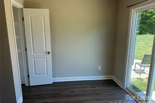 213 N Oak St, Salisbury, NC 28146 - Photo 7