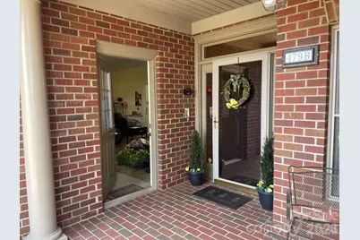 479 26th Avenue NE #B, Hickory, NC 28601 - Photo 3