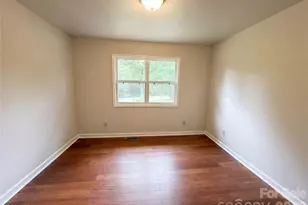 565 Rutledge Dr, Catawba, SC 29704 - Photo 9