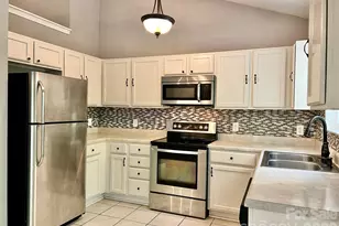 6331 Nature Walk Dr, Charlotte, NC 28212 - Photo 5