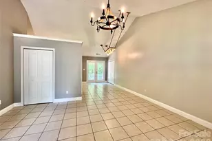 6331 Nature Walk Dr, Charlotte, NC 28212 - Photo 3