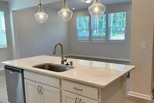 8122 Overmeadow Ln, Charlotte, NC 28269 - Photo 5