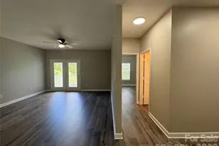 10676 Hill Point Ct, Charlotte, NC 28262 - Photo 7