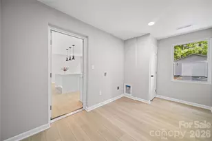 1421 Tyvola Rd, Charlotte, NC 28210 - Photo 9