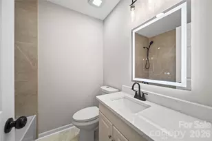 1421 Tyvola Rd, Charlotte, NC 28210 - Photo 11