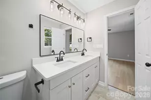 1421 Tyvola Rd, Charlotte, NC 28210 - Photo 21
