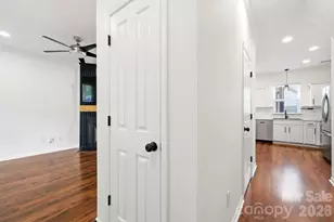 1817 Ethel Guest Ln, Charlotte, NC 28206 - Photo 13