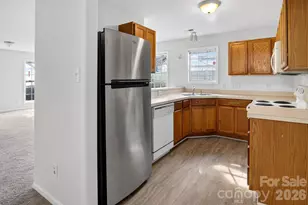 1911 Flushing Ct, Charlotte, NC 28215 - Photo 17
