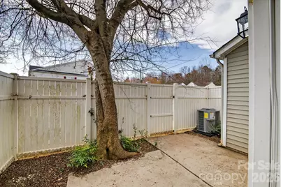 1911 Flushing Court, Charlotte, NC 28215 - Photo 33