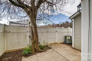 1911 Flushing Ct, Charlotte, NC 28215 - Photo 33
