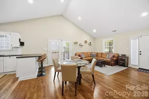 1742 Dunkirk Dr, Charlotte, NC 28203 - Photo 15