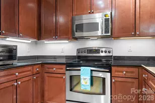 721 Governor Morrison St, Charlotte, NC 28211 - Photo 5
