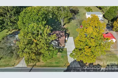 1316 Mecklenburg Highway, Mooresville, NC 28115 - Photo 23