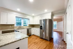 731 Ashmeade Rd, Charlotte, NC 28211 - Photo 5