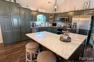 109 Whitehall Ln, Hudson, NC 28638 - Photo 9