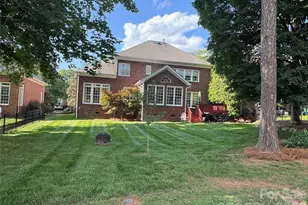 18324 Turnberry Ct, Davidson, NC 28036 - Photo 7
