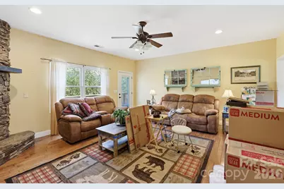 409 Tall Timbers Lane, Waynesville, NC 28785 - Photo 9