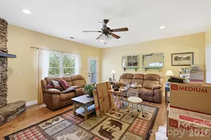 409 Tall Timbers Ln, Waynesville, NC 28785 - Photo 9