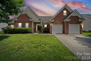 10111 Trailmoor Rd, Charlotte, NC 28278 - Photo 1