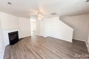 1131 Jordans Pond Ln, Charlotte, NC 28214 - Photo 9