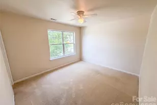 1131 Jordans Pond Ln, Charlotte, NC 28214 - Photo 13