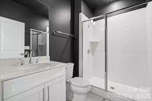 6018 Valehaven Pl, Charlotte, NC 28269 - Photo 19