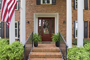 10040 Berkeley Forest Ln, Charlotte, NC 28277 - Photo 5
