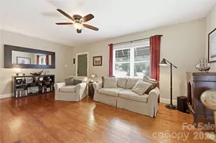 106 Maple St, Fort Mill, SC 29715 - Photo 5