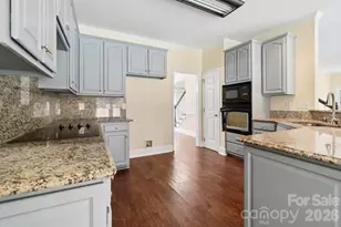 2328 Howerton Ct, Charlotte, NC 28270 - Photo 13