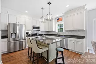 2530 Shady Reach Ln, Charlotte, NC 28214 - Photo 9