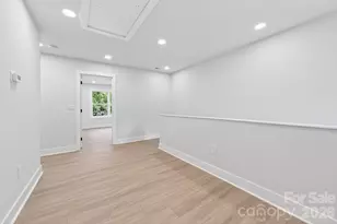 304 N 14th St, Bessemer City, NC 28016 - Photo 23