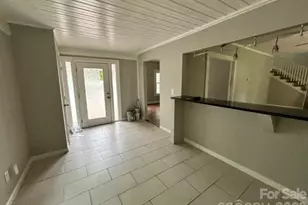 210 Oakdale St, Gastonia, NC 28054 - Photo 3