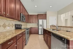 6414 Ballybay Dr, Charlotte, NC 28278 - Photo 9