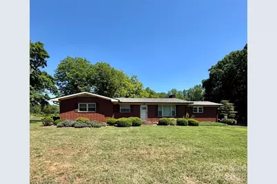 404 E Lyerly Street, Salisbury, NC 28146 - Photo 1