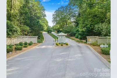 2604 Vineyard Boulevard, Asheville, NC 28805 - Photo 31