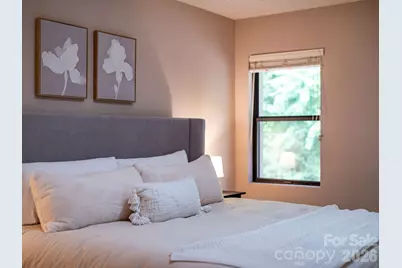 2604 Vineyard Boulevard, Asheville, NC 28805 - Photo 25