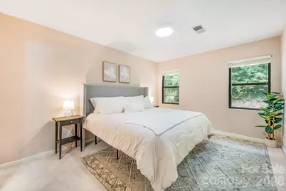 2604 Vineyard Boulevard, Asheville, NC 28805 - Photo 27