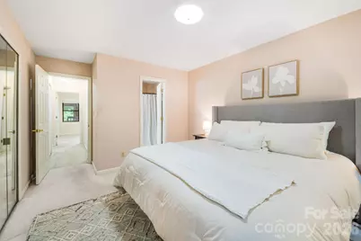 2604 Vineyard Boulevard, Asheville, NC 28805 - Photo 5