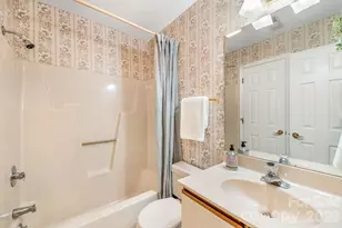 2604 Vineyard Blvd, Asheville, NC 28805 - Photo 23