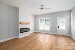1084 Lyndsey Brook Ct, Lincolnton, NC 28092 - Photo 7