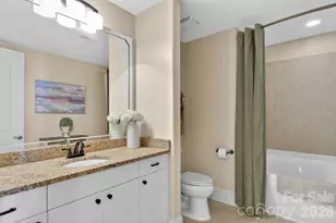 4625 Piedmont Row Dr, Charlotte, NC 28210 - Photo 27