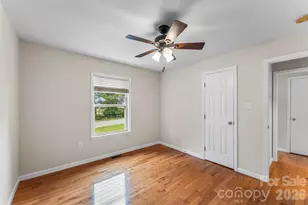 2610 Bear Creek Rd, Marshall, NC 28753 - Photo 13