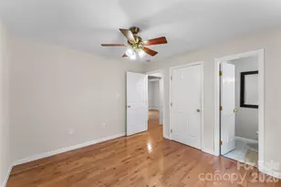 2610 Bear Creek Rd, Marshall, NC 28753 - Photo 15